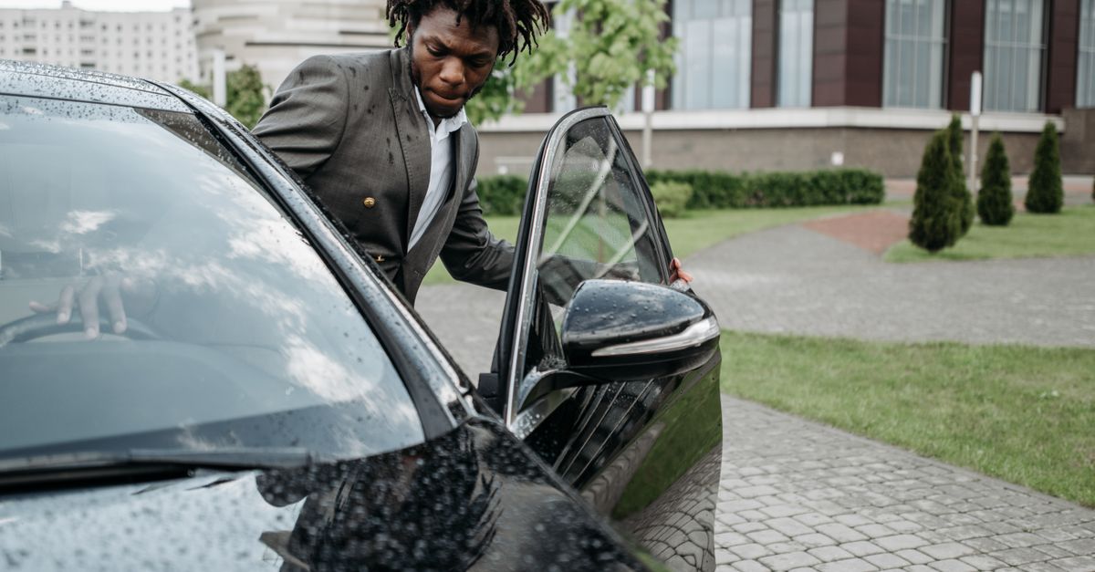 Stranded Roadside? Here's Exactly What Happens When You Call for Car Lockout Service — West Hempstead Locksmith
